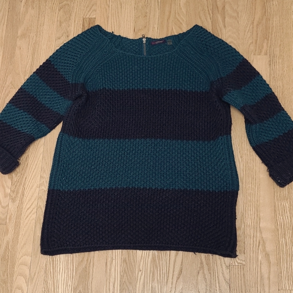 Zip back sweater